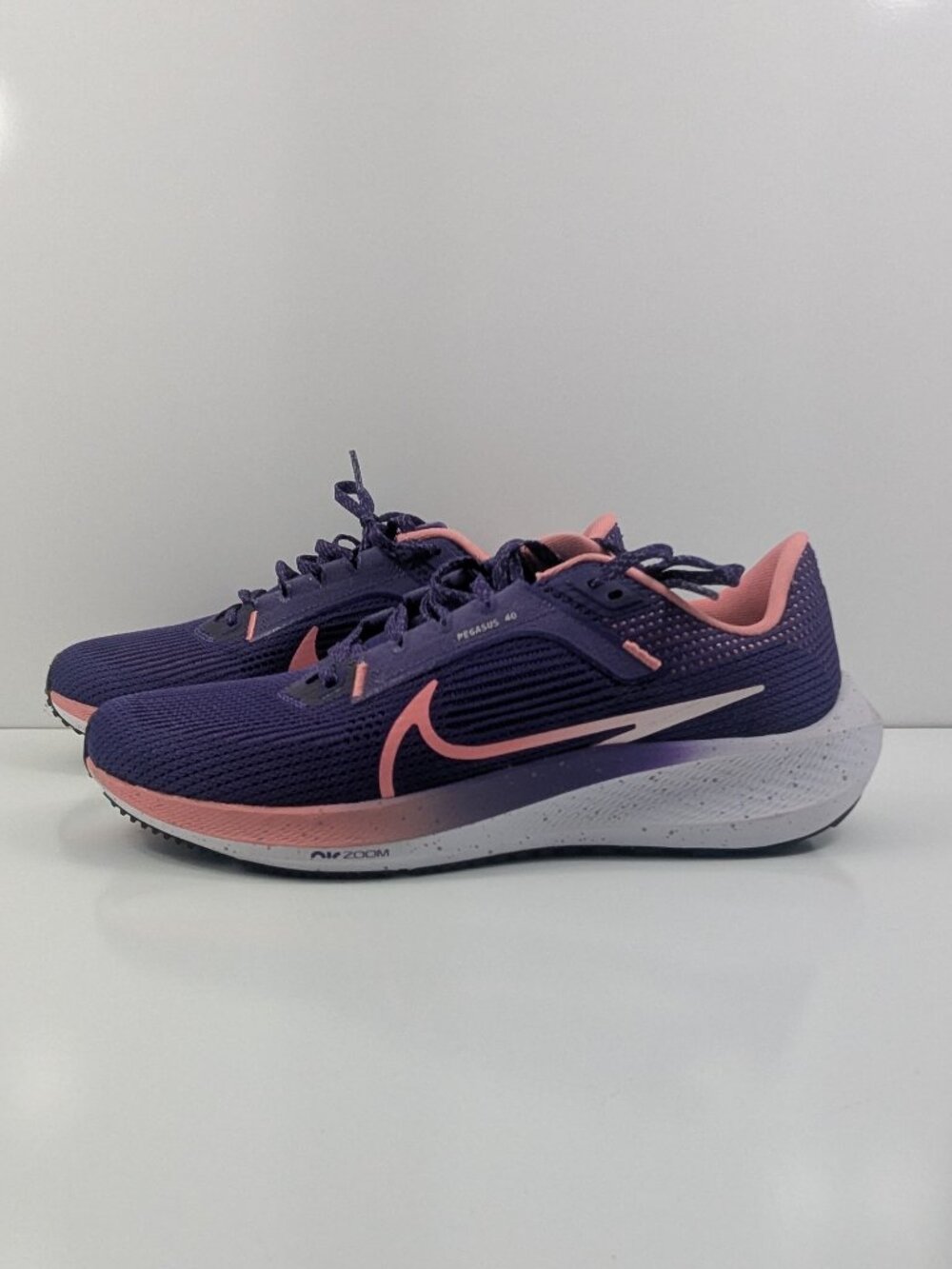 Nike W Air Zoom Pegasus 40 Court Purple Coral Chalk FQ8769-547 Women Shoes SZ 9